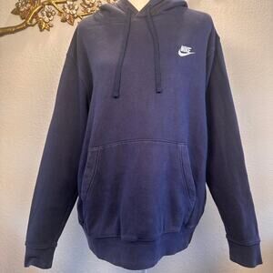Classic Nike pullover hoodie
